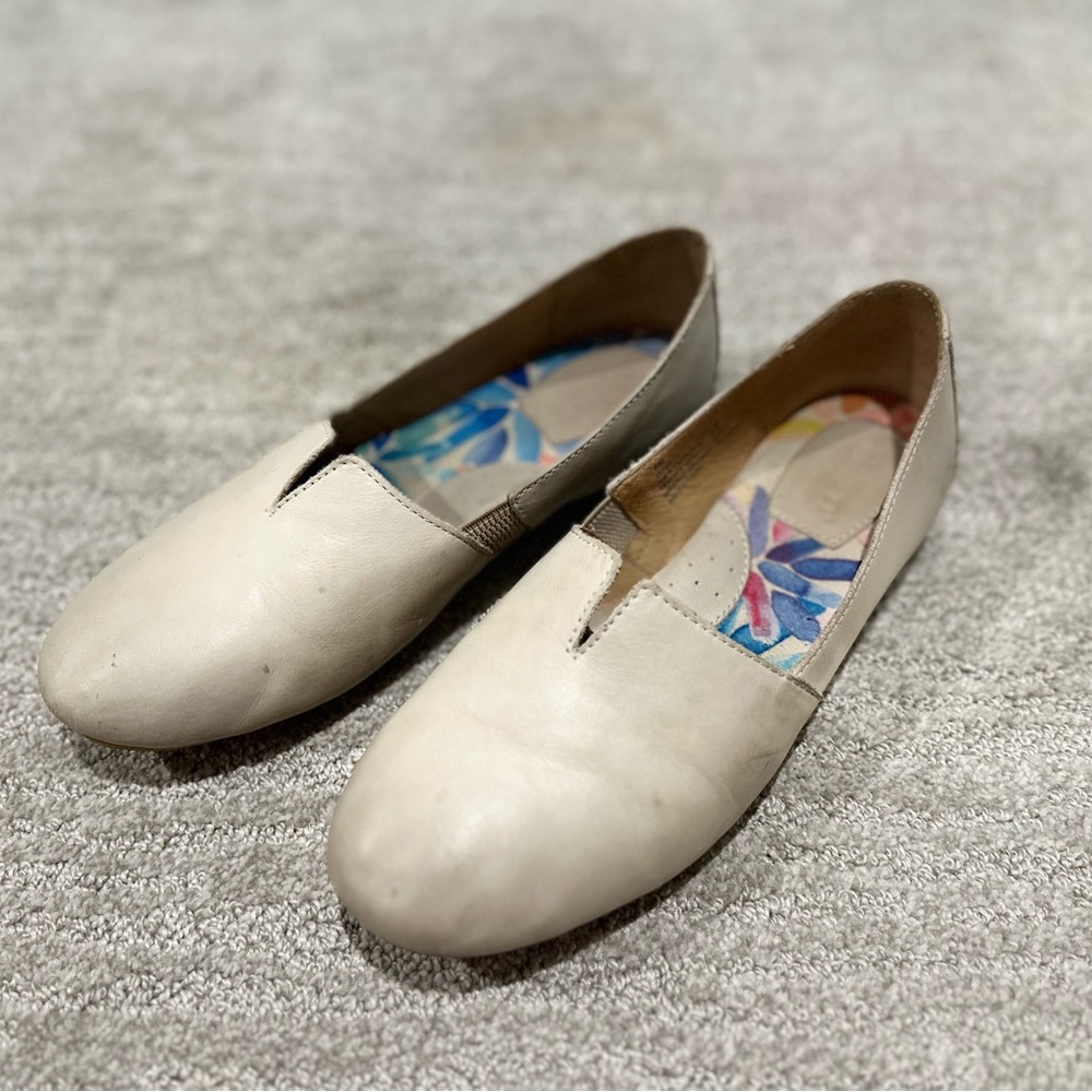 Born sebra leather  Women's Loafers